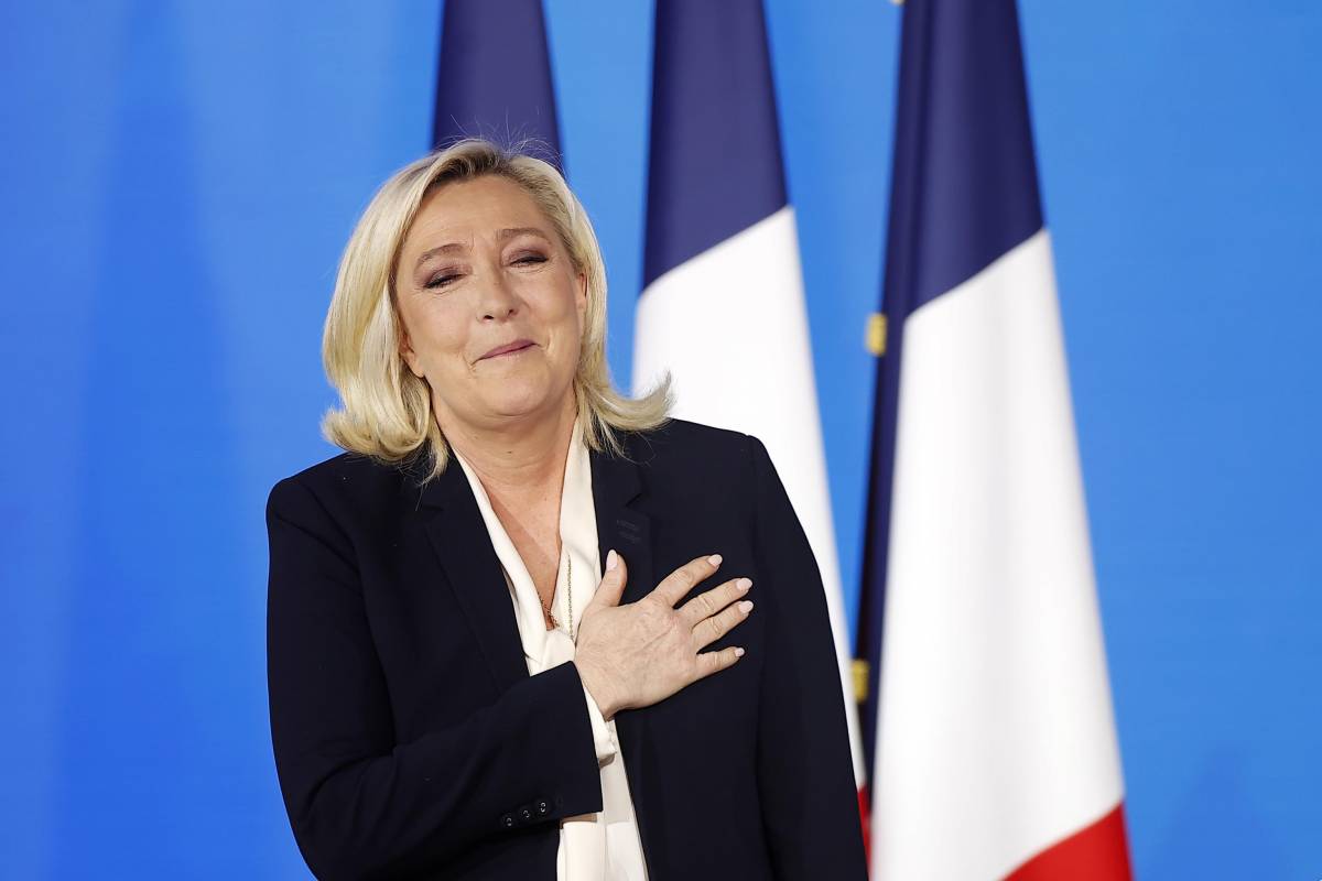 Le Pen "commossa". Perde ma è record dell'estrema destra. "La partita è aperta"