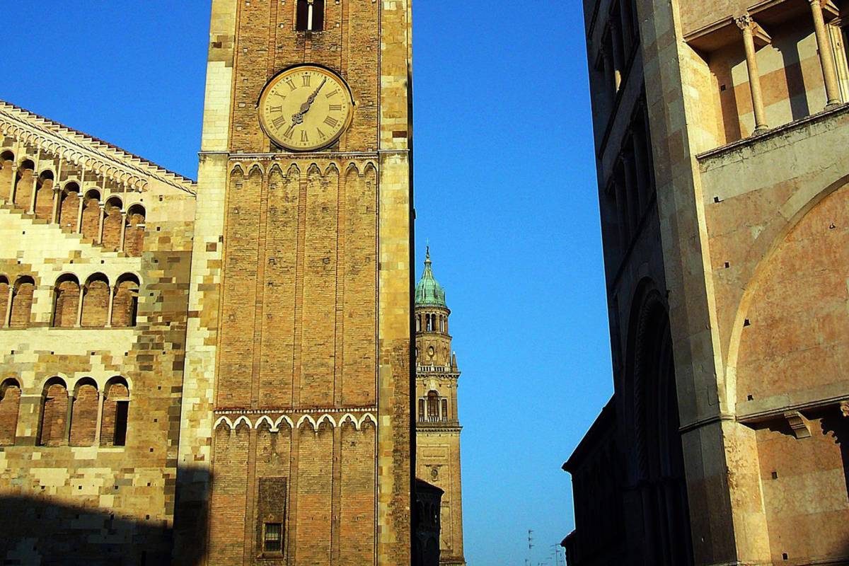 Parma: il Duomo, il Battistero e l'impronta del diavolo