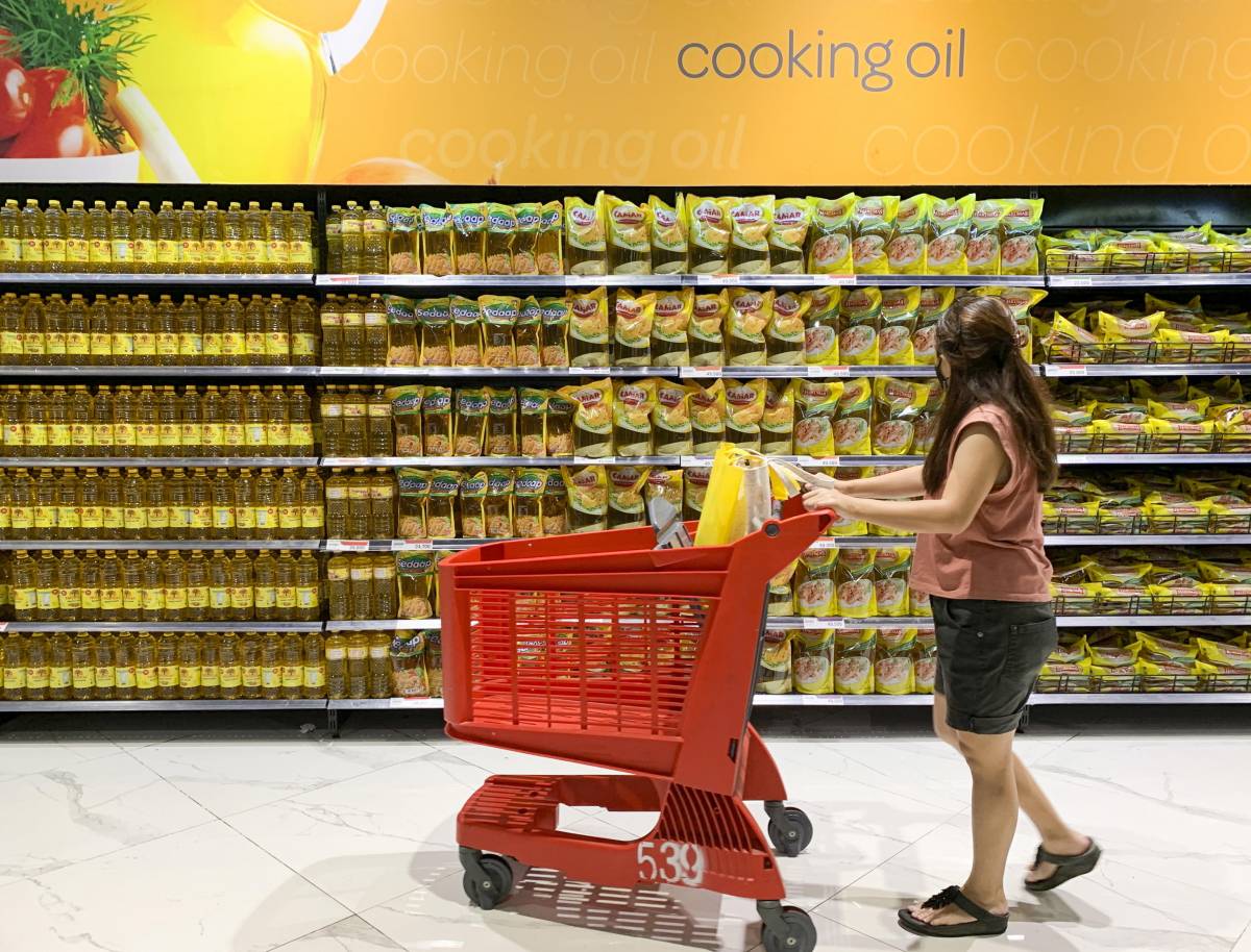 Impennata record dei prezzi per olio di semi, pasta e pane "È allarme speculazione"