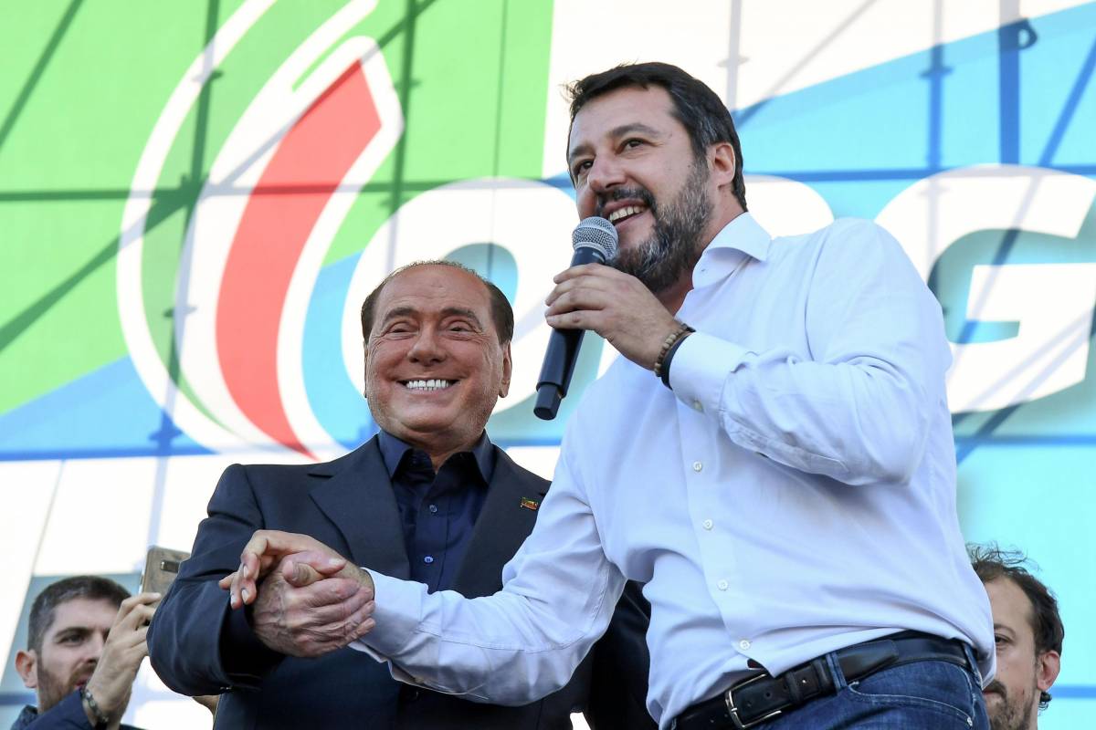 “Abbiamo ragionato sul futuro”. Incontro tra Salvini e Berlusconi ad Arcore
