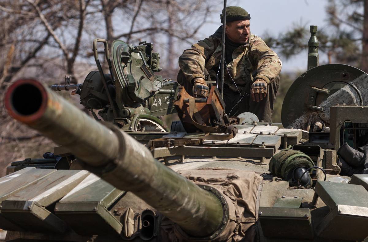 Dai missili ai tank: ecco le nuove armi all'Ucraina