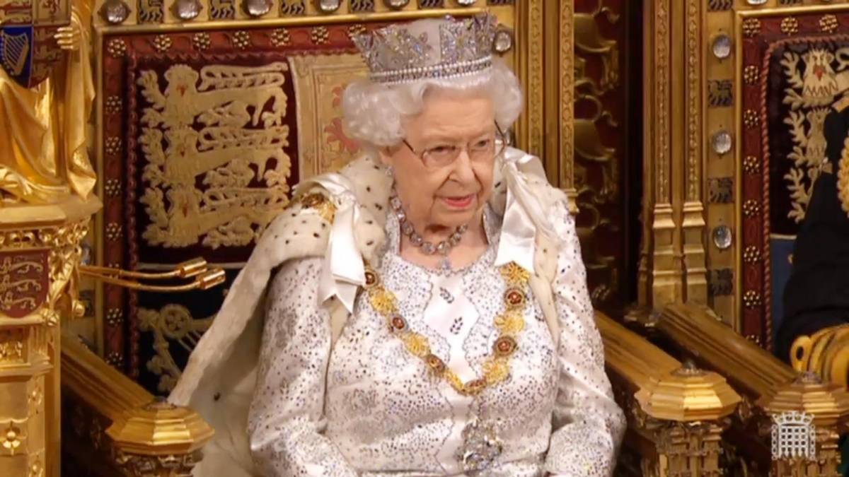 La regina Elisabetta non presenzierà all’Apertura del Parlamento