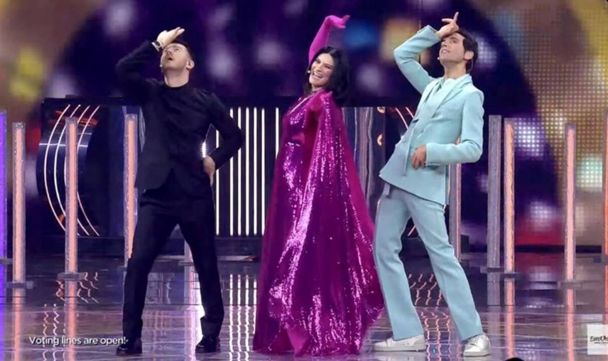 Eurovision, polemiche sull'omaggio alla Carrà. "Solo 30 secondi, vergogna"