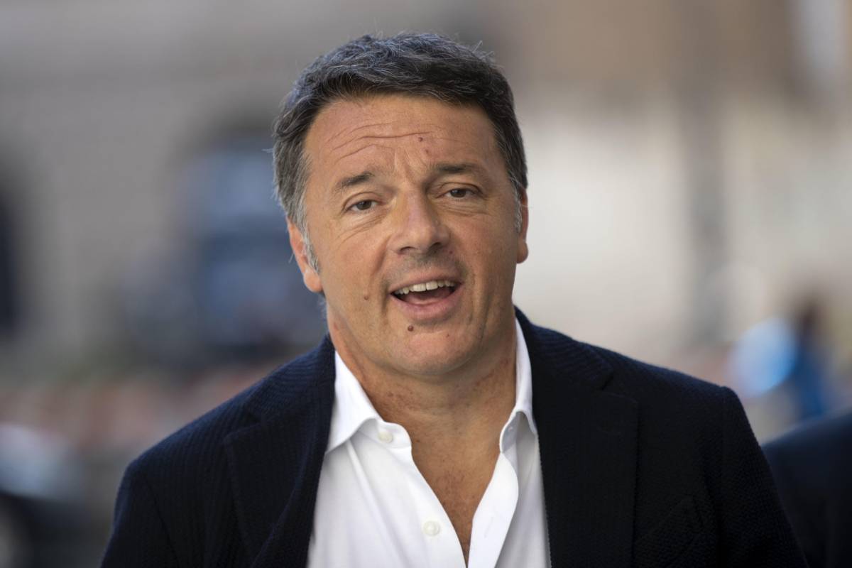 Renzi, alla scuola della Lega, rilancia la legge sul "sindaco d'Italia"