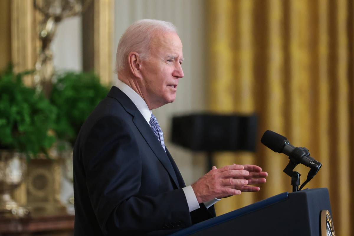 Joe Biden ha ordinato la revisione sull'uso della forza da parte della polizia