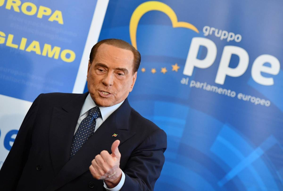 L'appello di Berlusconi: "Domenica votate per i referendum"