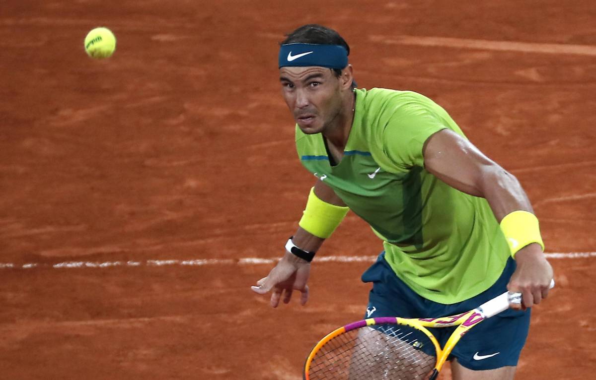 Nadal vola in finale al Roland Garros per il ritiro di Zverev