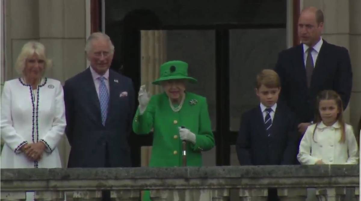 La regina Elisabetta alla parata finale del Giubileo di Platino