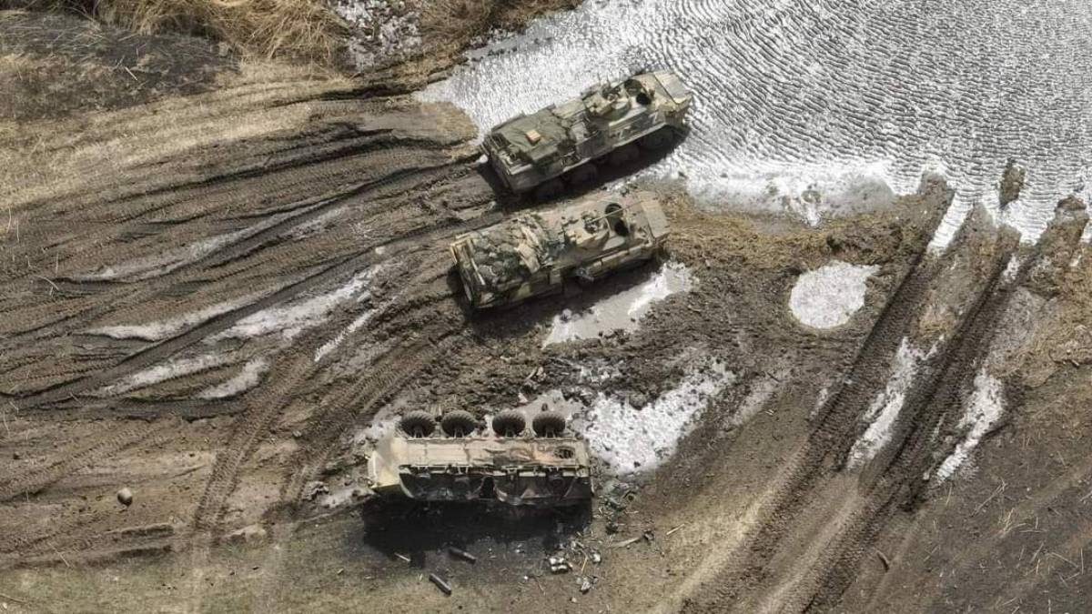 La controffensiva di Kiev: blitz all'Isola dei Serpenti e raffineria russa a fuoco