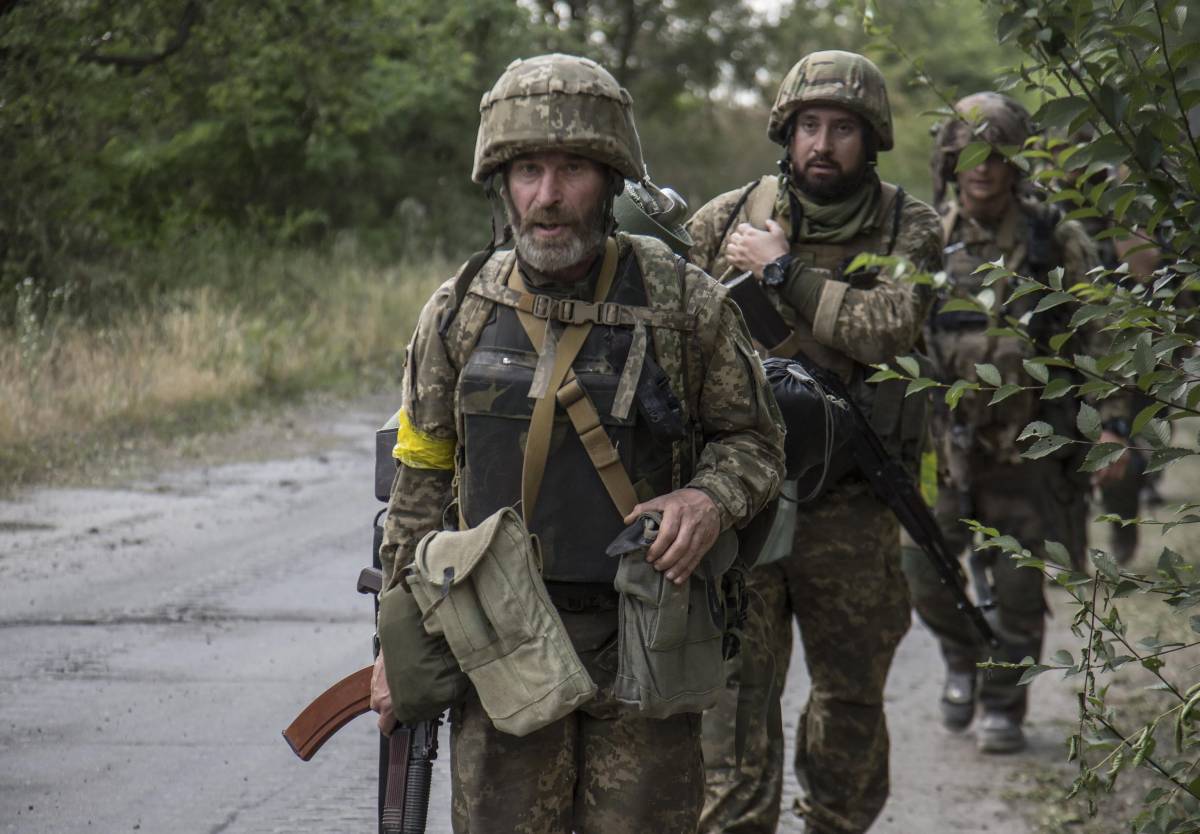 Le forze ucraine avanzano a Sud. Gli Usa: migliaia di deportati