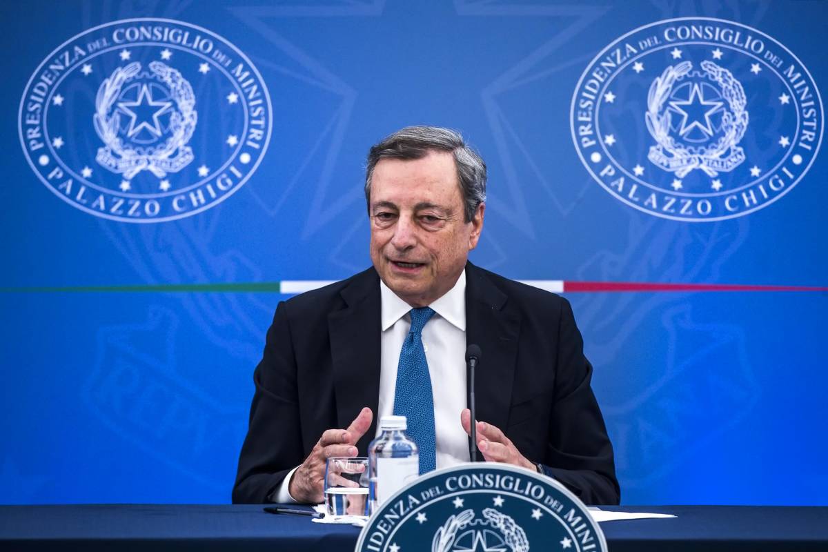 Draghi apre uno spiraglio. "Serve un nuovo patto"