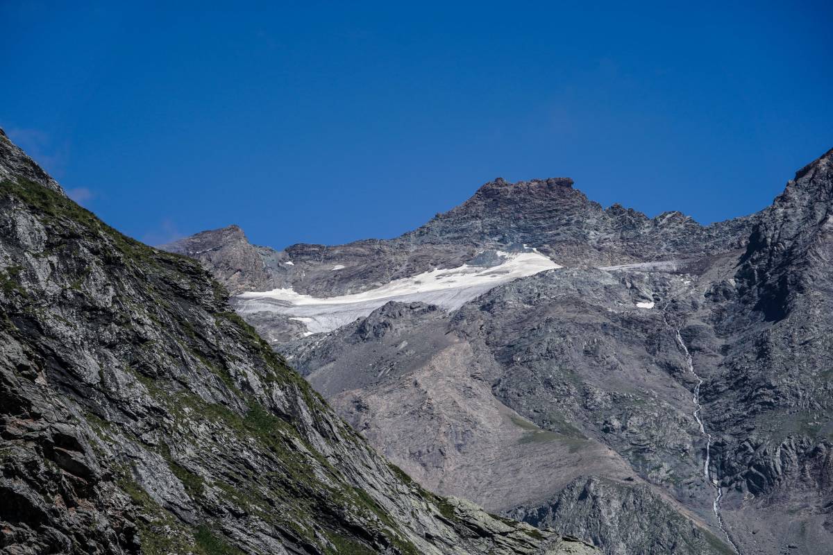 I ghiacciai alpini ai minimi storici: "Va avanti da decenni, ecco perché"