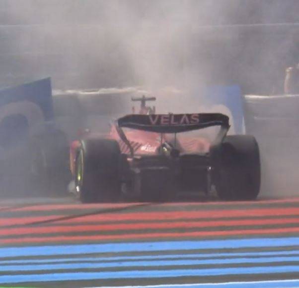 Gp Francia, Leclerc a muro al giro 17. Verstappen ringrazia e vince