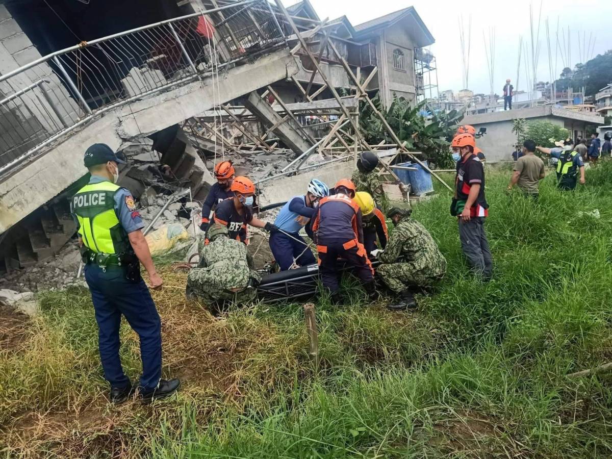 Terremoto nelle Filippine: morti e feriti