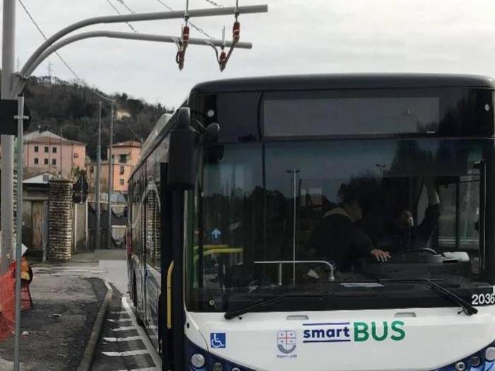 Un autobus a La Spezia