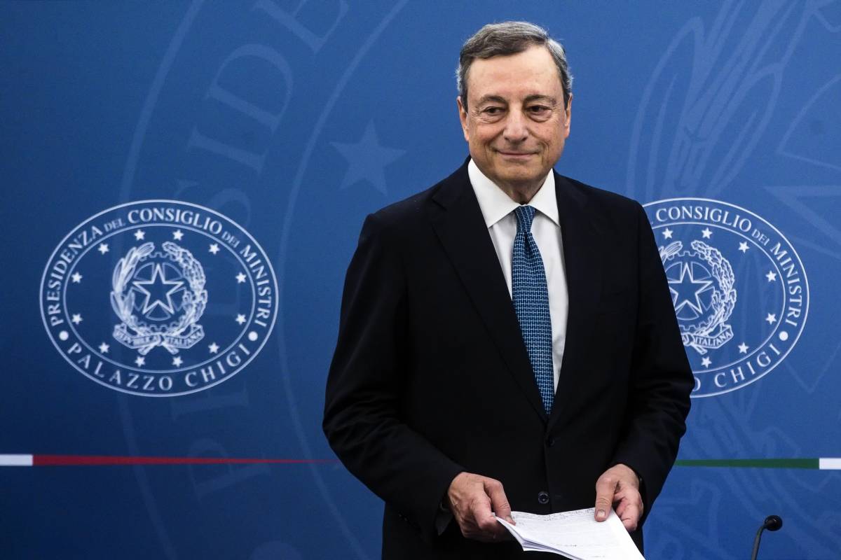 L'ultima volta di Draghi tra accuse e "mancette"