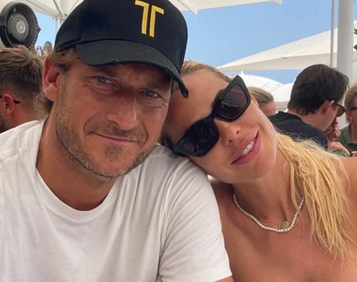 "Ilary? Ecco perché mi sono allontanato". Totti rompe il silenzio