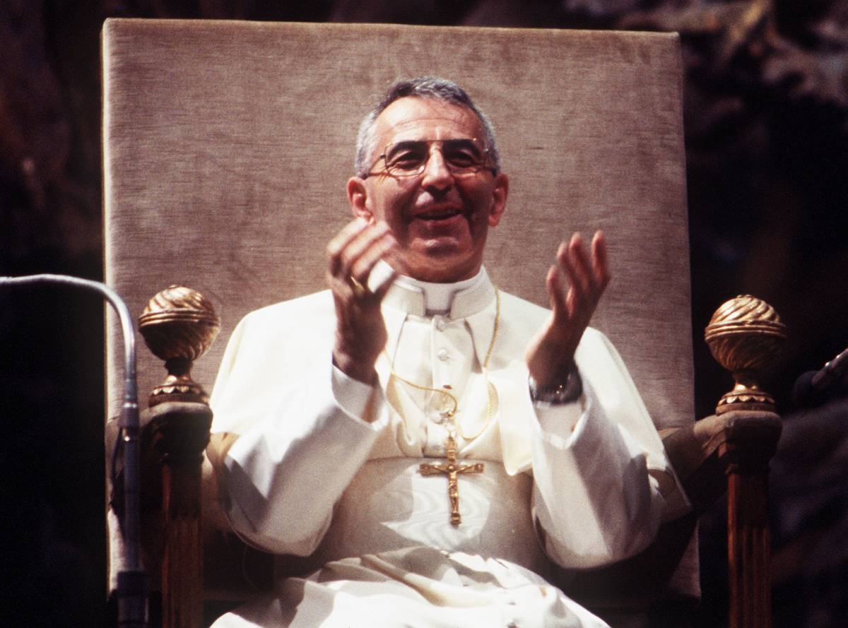 Papa Luciani è beato. Il sorriso e i 33 giorni del Pontefice degli ultimi