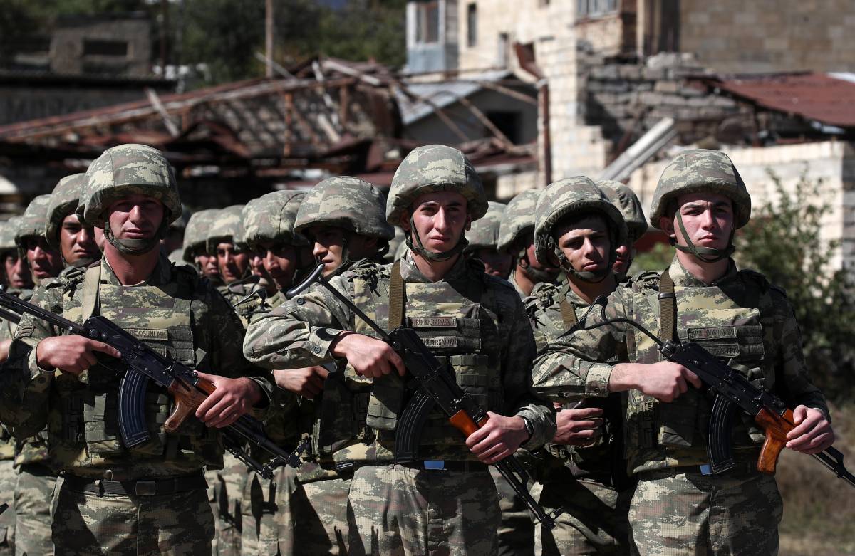 "Nuova guerra molto probabile": alta tensione tra Armenia e Azerbaigian