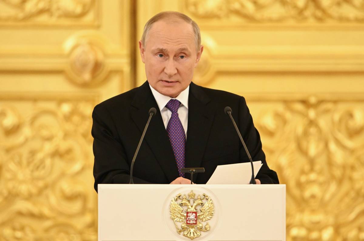 Putin lancia la guerra totale. "Ci vogliono distruggere. La difesa con ogni mezzo"