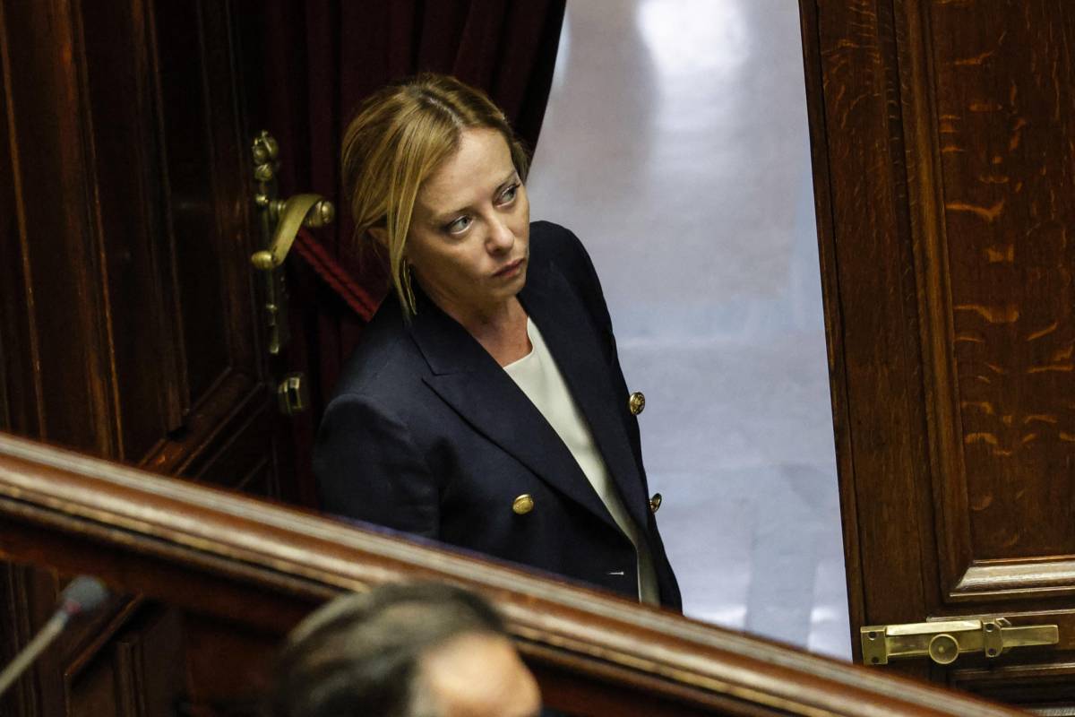 "Letta mette in mezzo i poteri internazionali". La bomba della Meloni sui dem