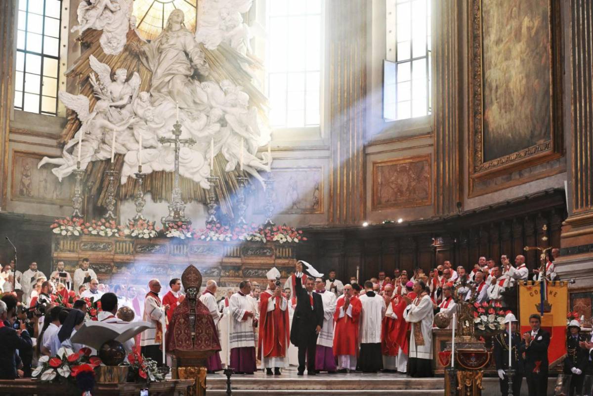 Napoli in festa: si ripete il miracolo di San Gennaro