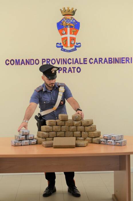 La droga sequestrata al 38enne (e al presunto complice) dai carabinieri