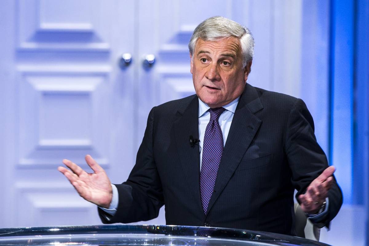 "Ingerenze fecero cadere il Cav. Mai più". Lo sfogo di Tajani dopo il caso Boone