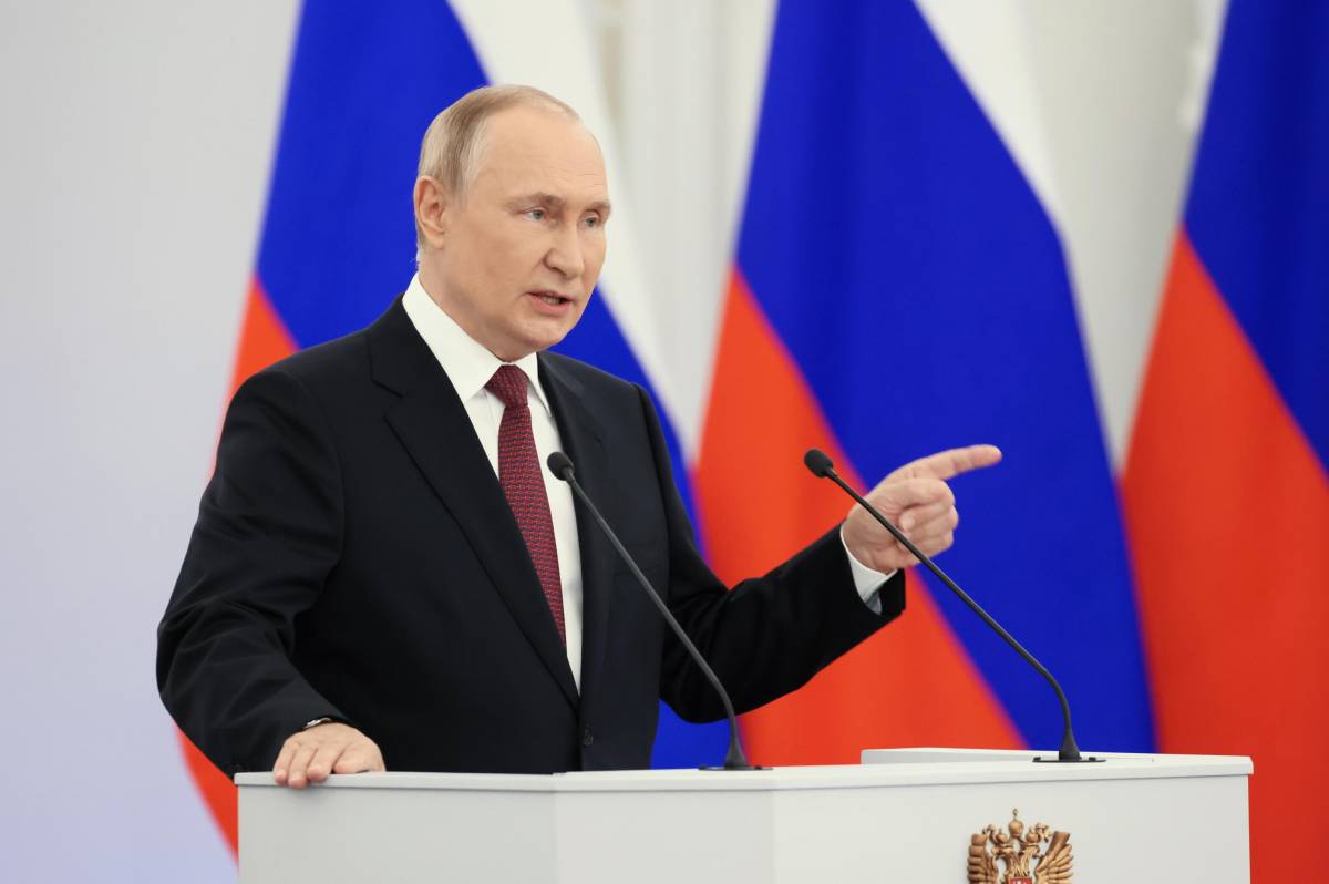 Un caso l'audio su Putin: "Solo storielle"