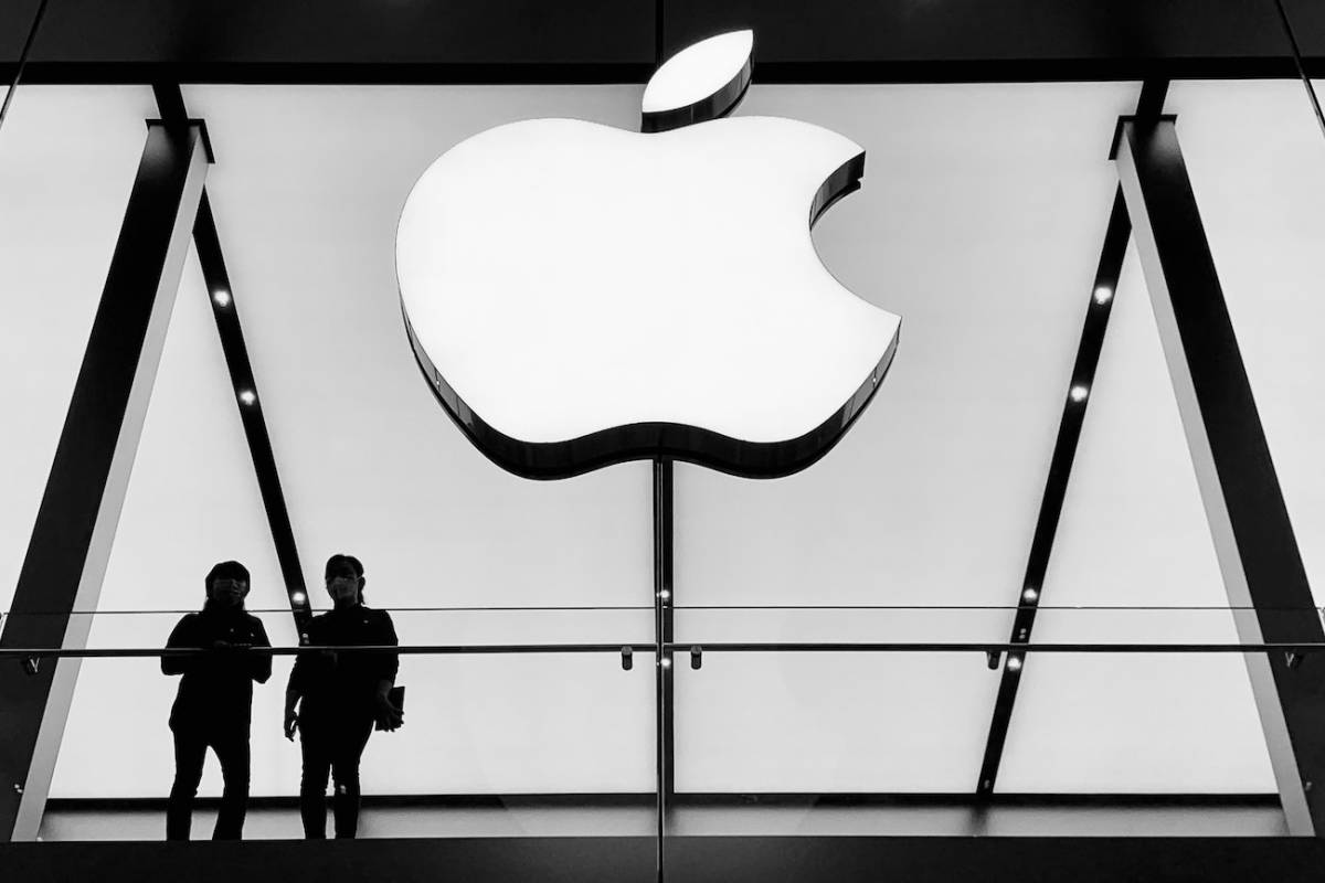 Apple conferma: per l'iPhone 15 servirà un altro cavo di ricarica