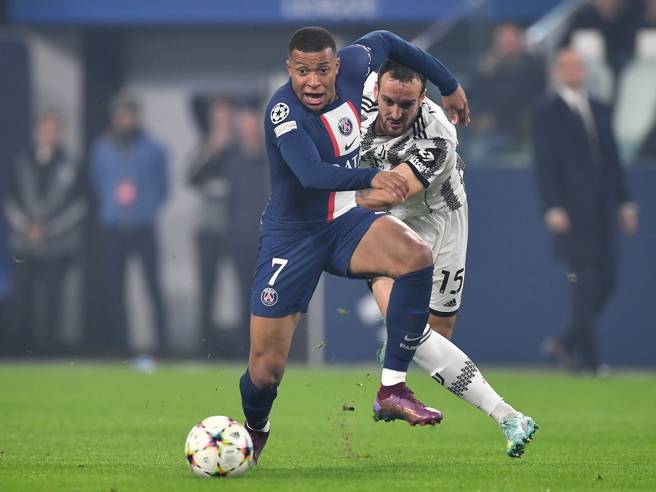 "Non gioco per chi pensa che io sia una scimmia". La rivelazione choc di Mbappé