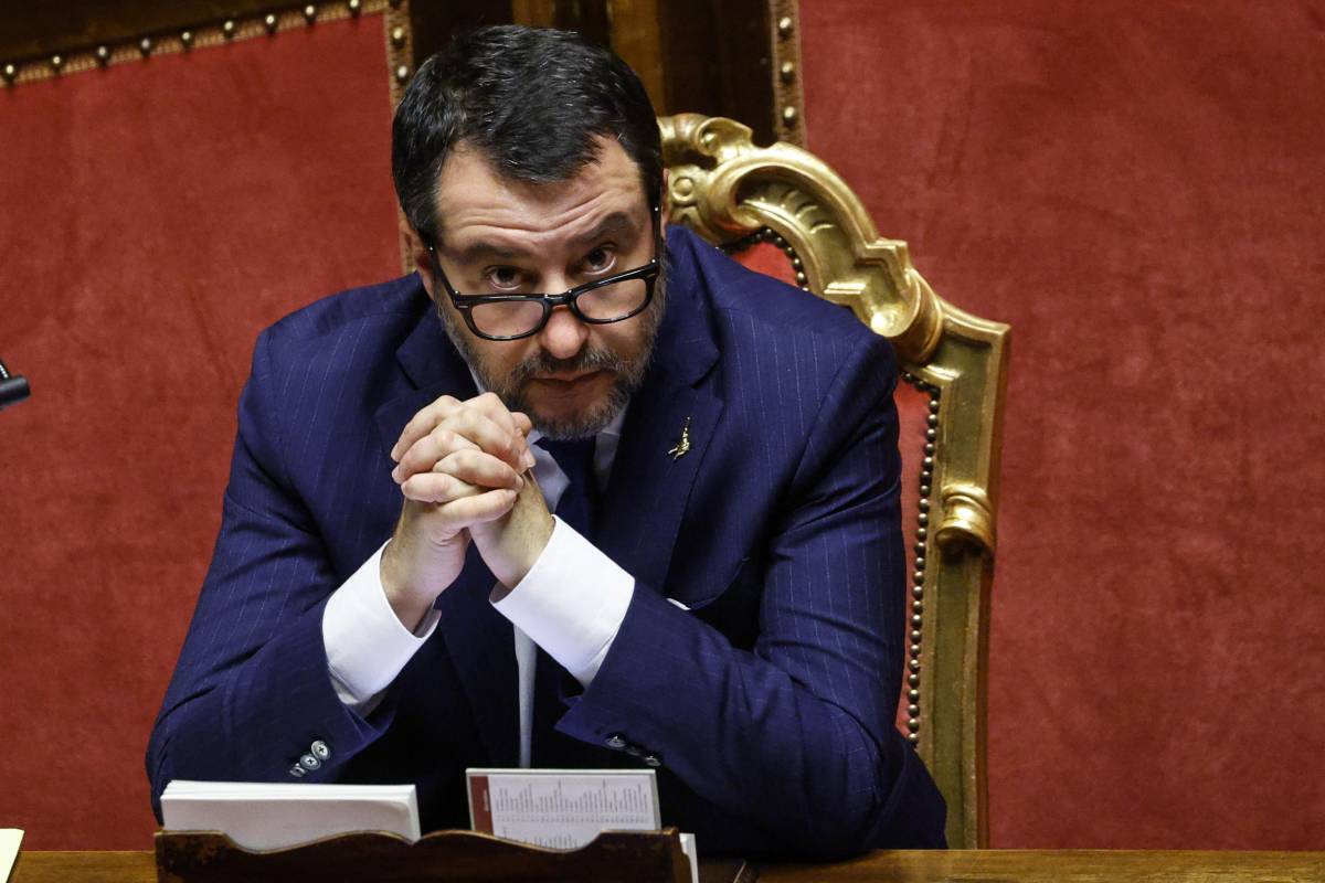 Open Arms, ora la Trenta lancia un siluro a Salvini