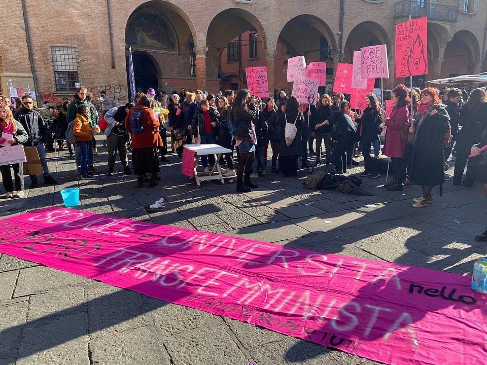 Una delle proteste delle femministe bolognesi