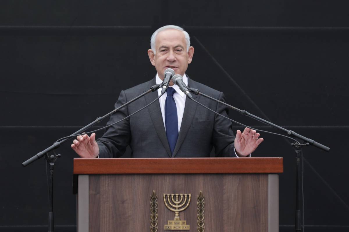"Anti-arcobaleno, estremista, autoritario". Netanyahu smonta le polemiche e giura