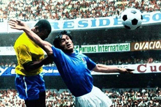 Il gol di Pelé all'Azteca: quel volo infinito sopra Burgnich 