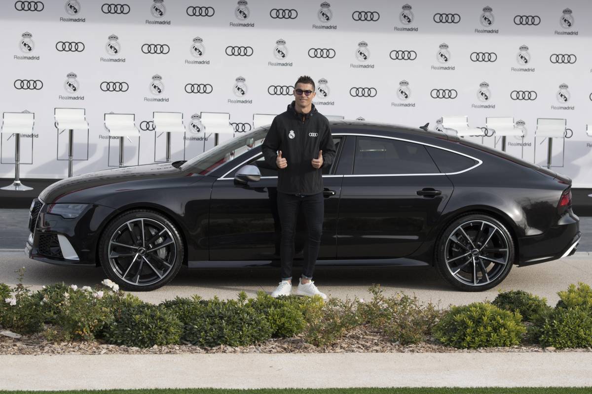 Cristiano Ronaldo e la sua collezione di auto: ecco quanto valgono