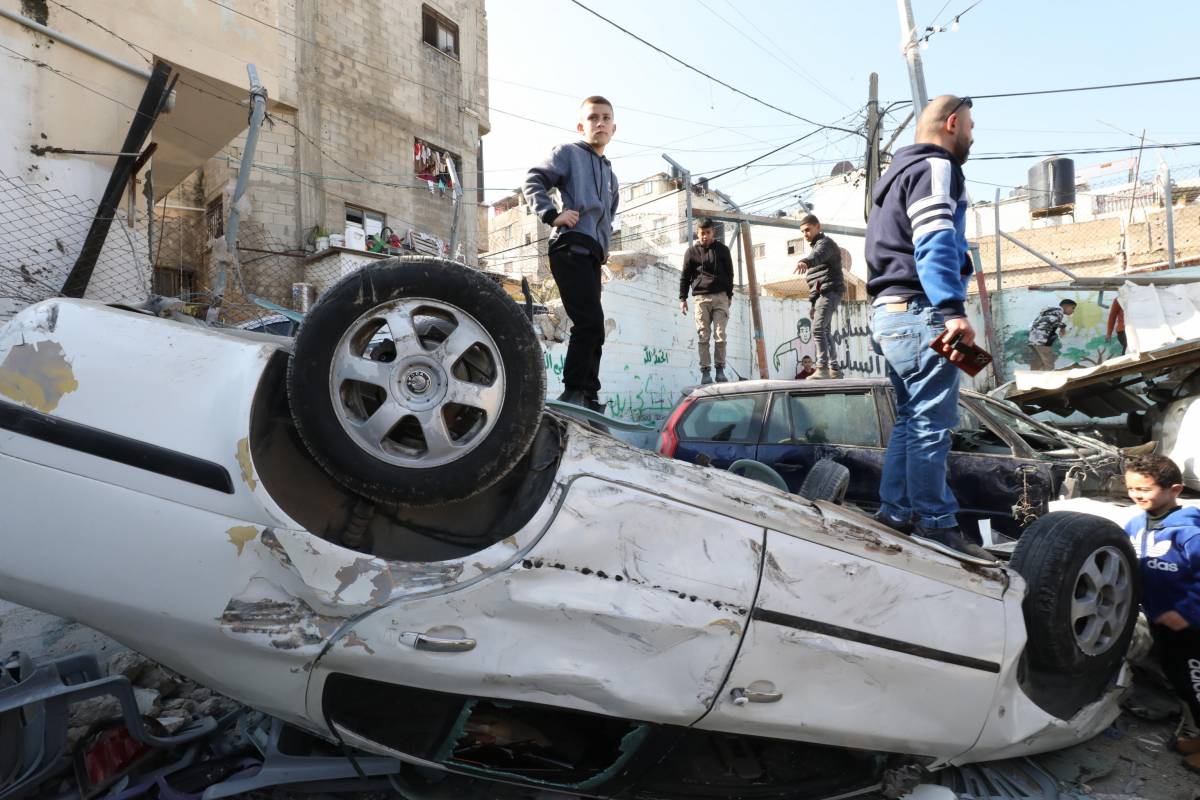 Israele, raid anti-terrore: 10 morti e ira palestinese