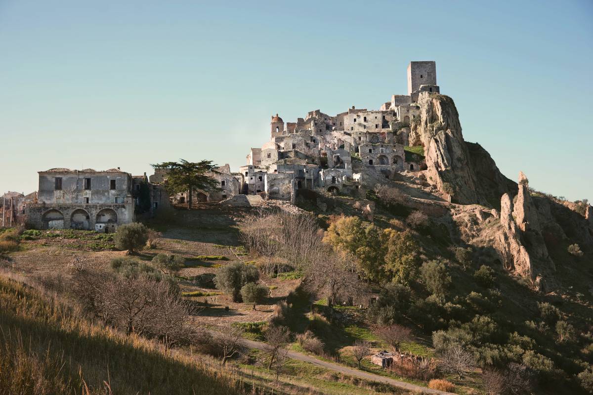 Natura e cultura: così i luoghi abbandonati in Italia ritornano alla vita