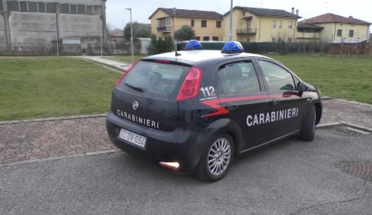 A 13 anni accoltellata da due coetanee