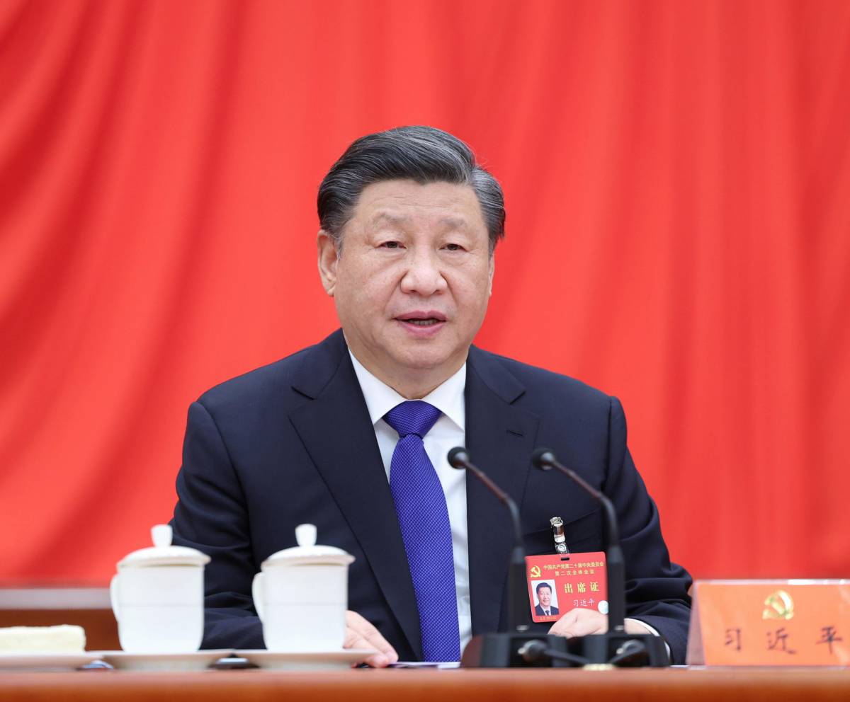 Regnerà a vita? Le due tazze di tè di Xi Jinping e quel messaggio velato
