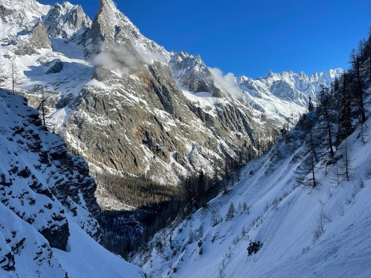 Valanga sopra Courmayeur, trovata morta anche la seconda sciatrice
