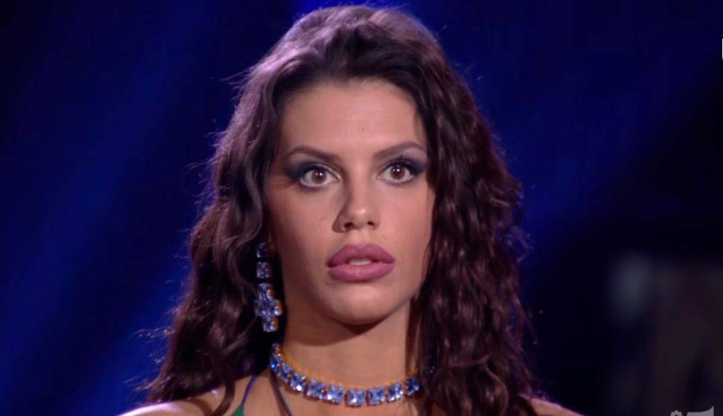 Eliminazione choc al Gf vip: via Antonella Fiordelisi. I ...