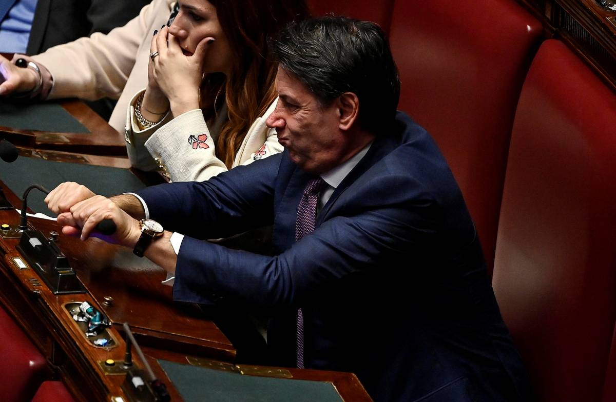 Il delitto Andreotti...". La gaffe di Giuseppe Conte alla Camera scatena il web - ilGiornale.it