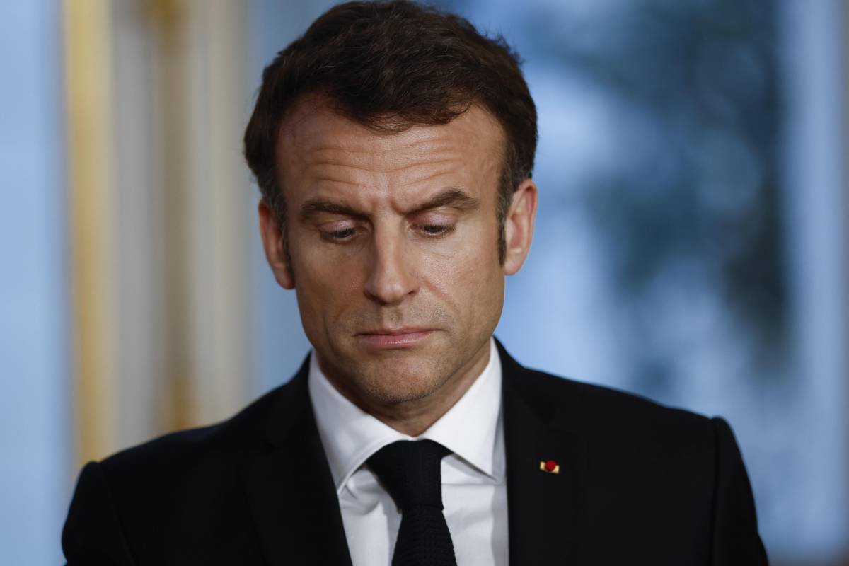 Francia in rivolta e nuove alleanze. La grande crisi di Macron
