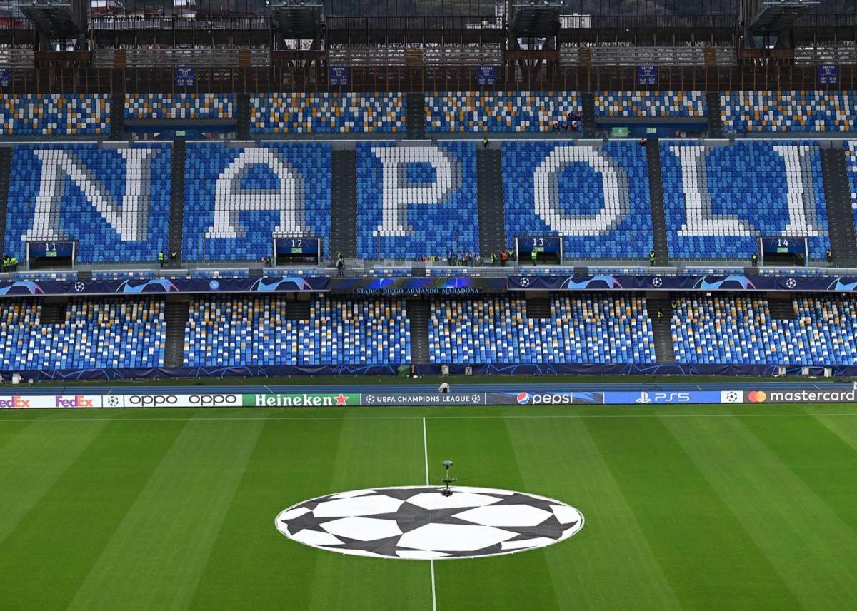 Champions, biglietti troppo cari: sciopero del tifo a Napoli