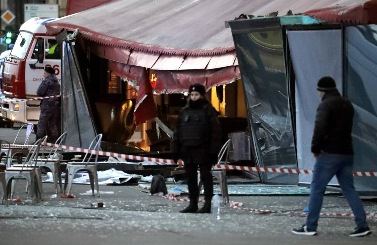 Giallo a San Pietroburgo: bomba al bar di Prigozhin uccide il blogger militare