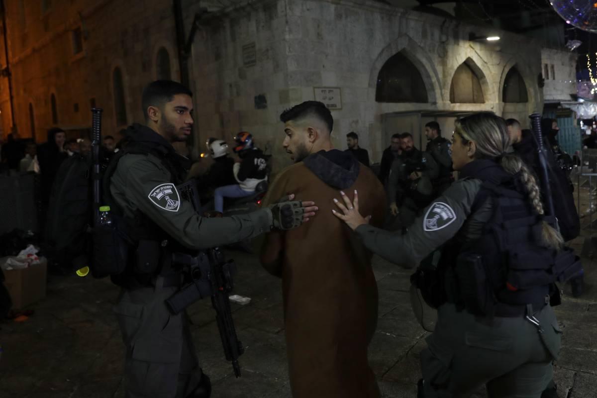 Polveriera Gerusalemme: blitz delle forze israeliane alla moschea di al-Aqsa