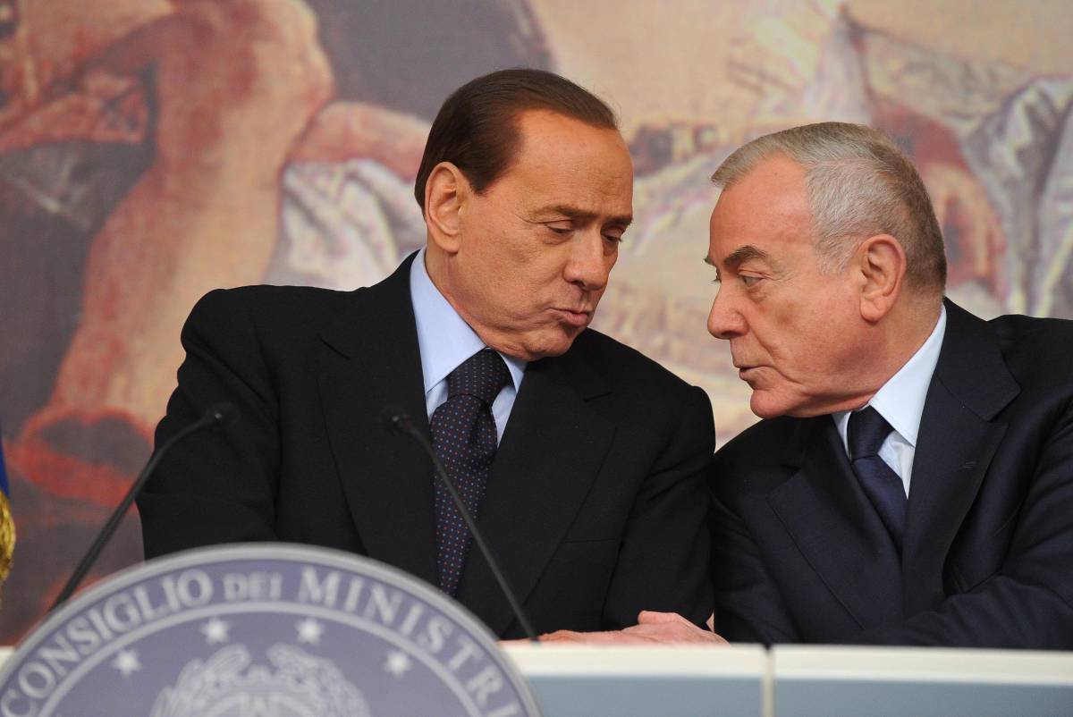 Consiglieri, amici, parlamentari: ecco i fedelissimi di Berlusconi