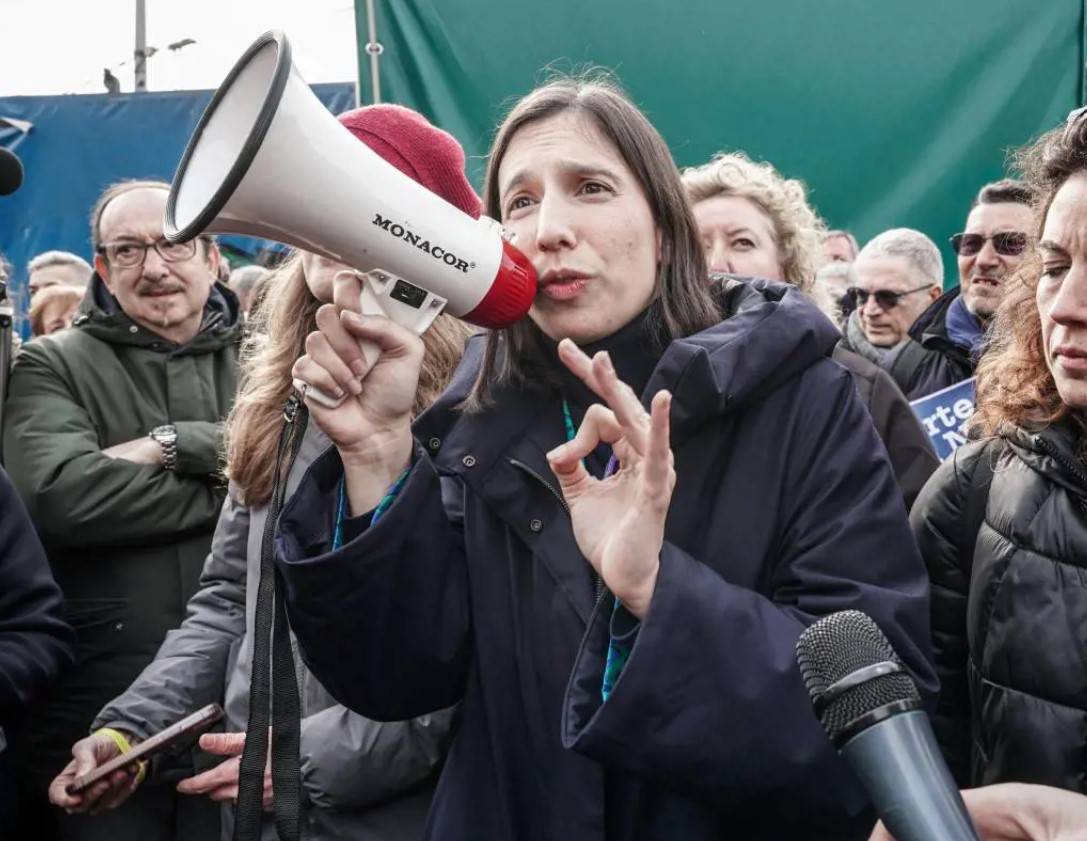 "Difesa e sicurezza ignorati". Il generale affonda la Schlein