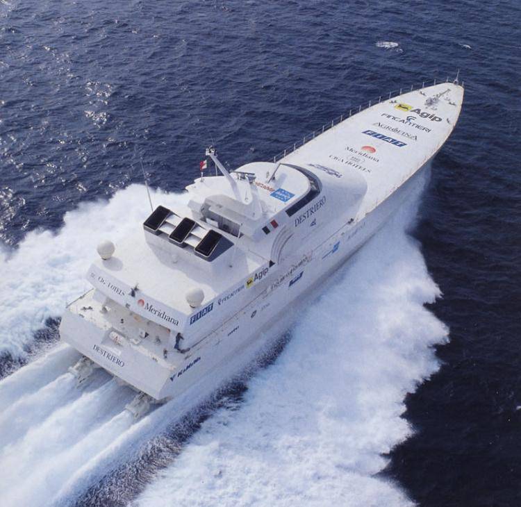 Destriero, la nave italiana del record mai infranto nell'Oceano Atlantico
